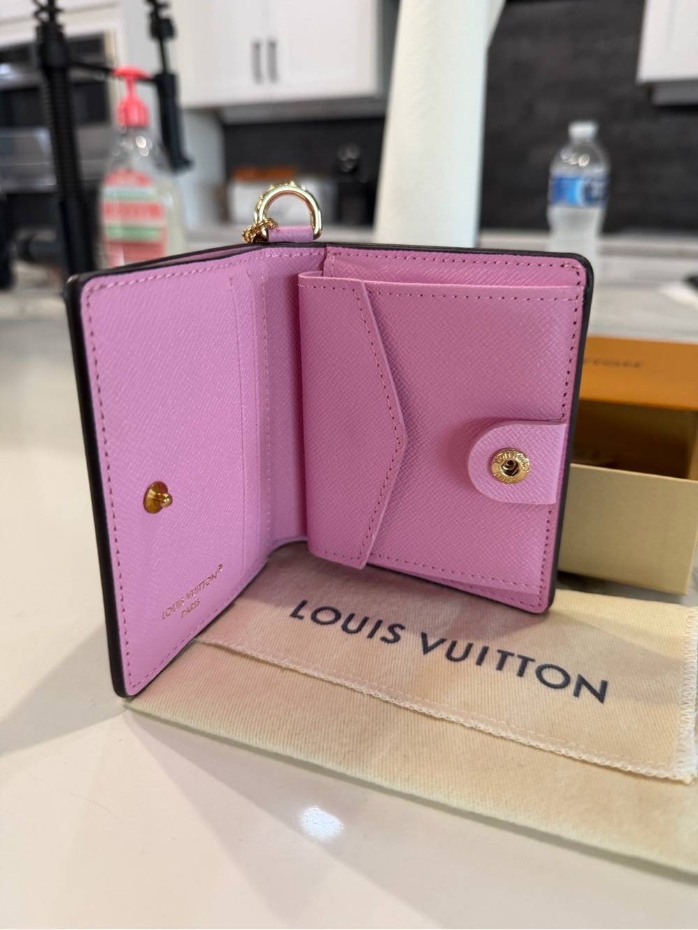Wallet - Picture 3 of 6